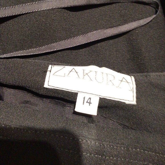 Zakura Vintage evening 3 piece skirt suit - Picture 9 of 9